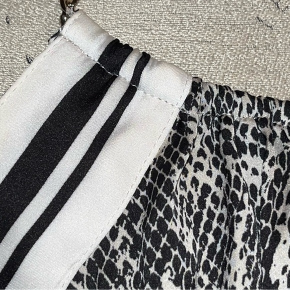 Express Snakeskin Tie Back Halter Top Women’s Size Small - Picture 5 of 11